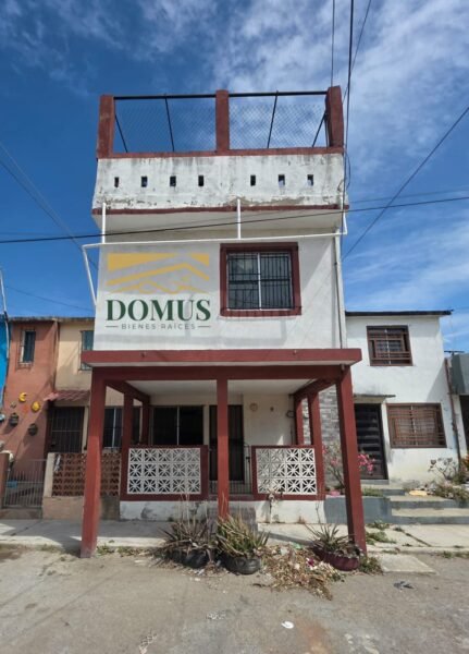 Casa Jardines de Champayan