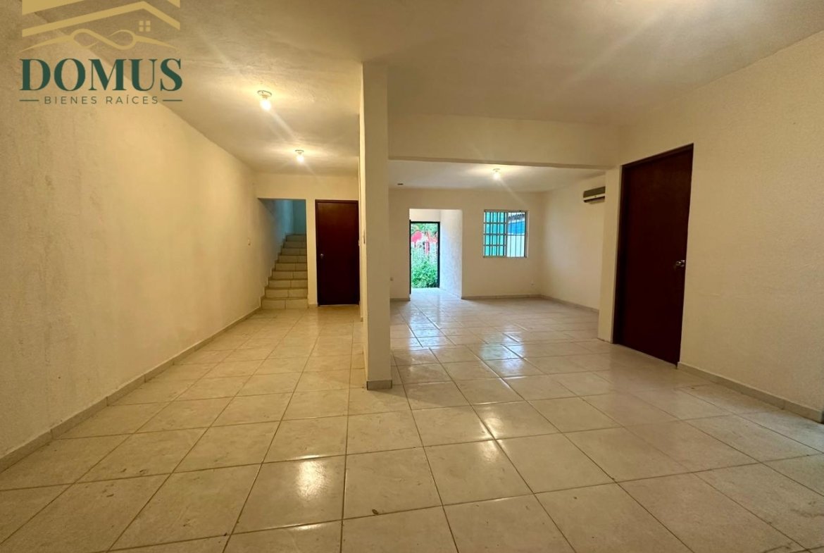 Casa Jardines de Champayan