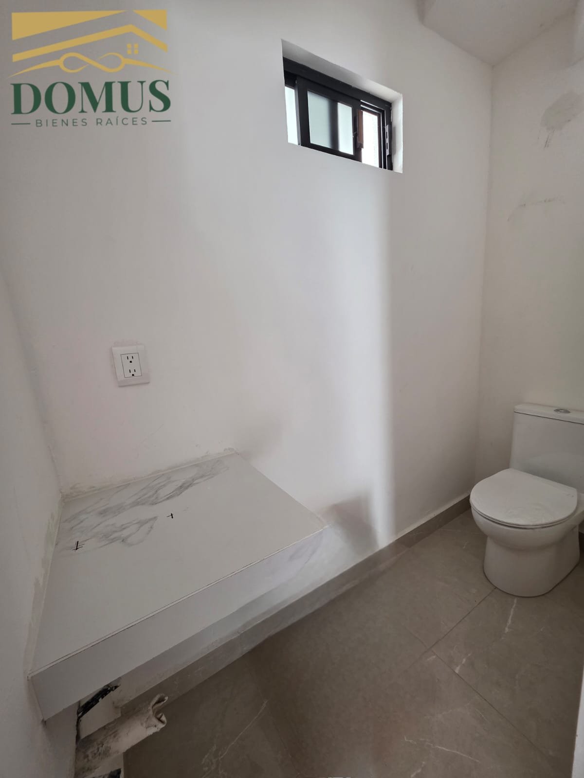 Moderno Conjunto Colonia Unidad Nacional