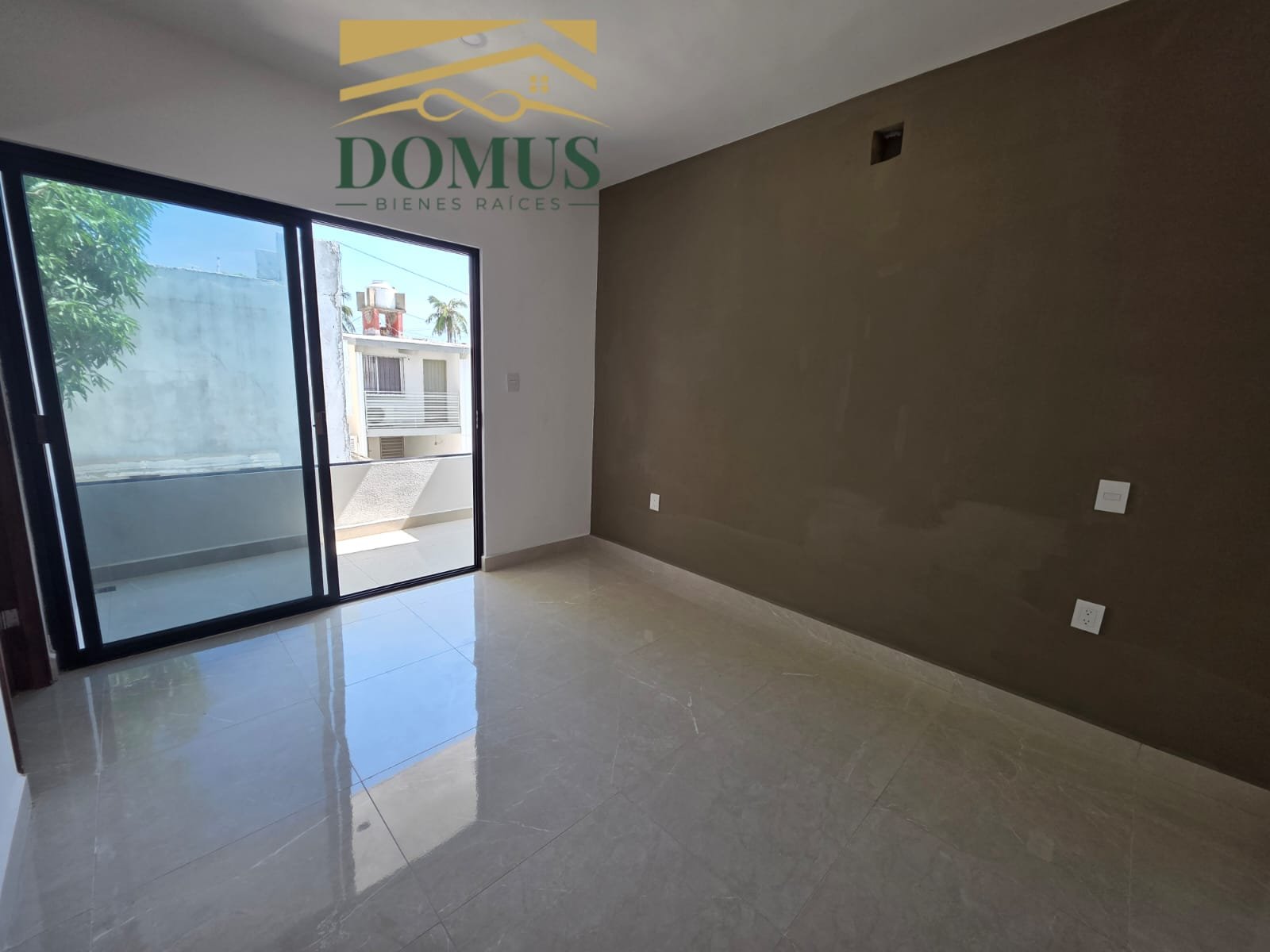 Moderno Conjunto Colonia Unidad Nacional