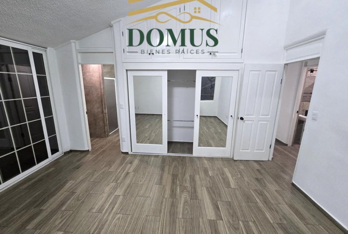 Hermosa Residencia Loma del Gallo