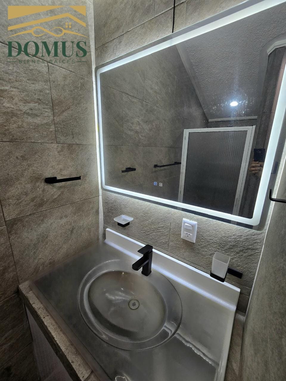 Hermosa Residencia Loma del Gallo