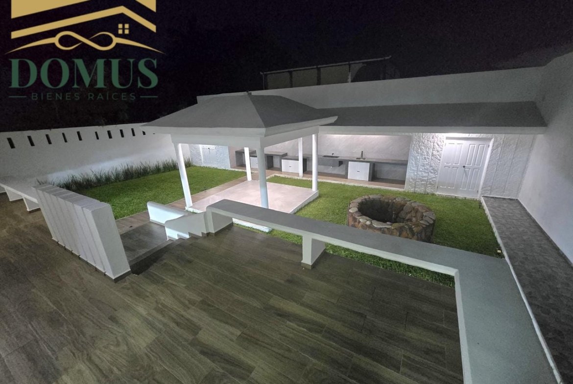 Hermosa Residencia Loma del Gallo