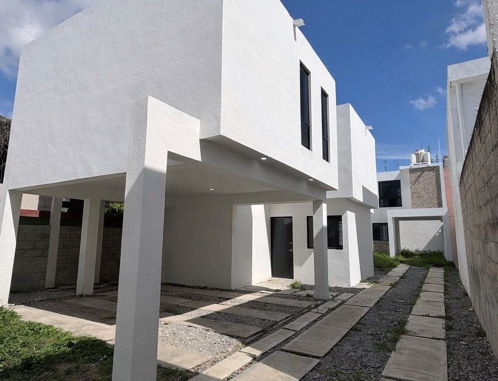 Modernas Casas Magdaleno Aguilar