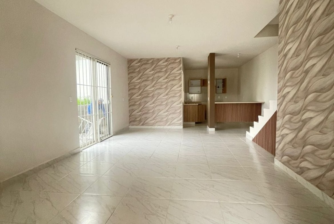 Moderna Casa Colonia Loma Alta