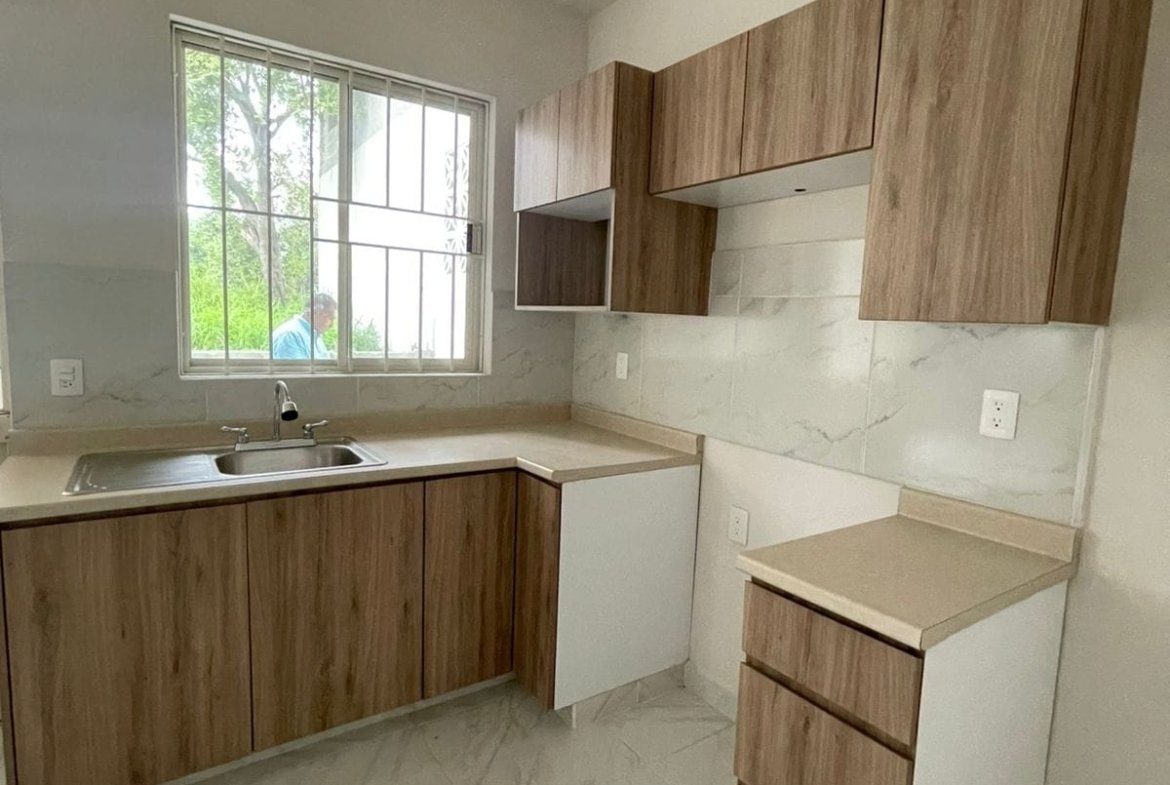 Moderna Casa Colonia Loma Alta