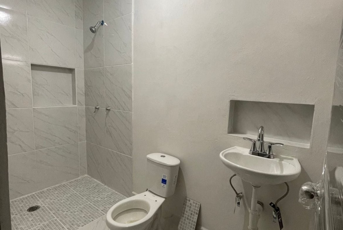 Moderna Casa Colonia Loma Alta