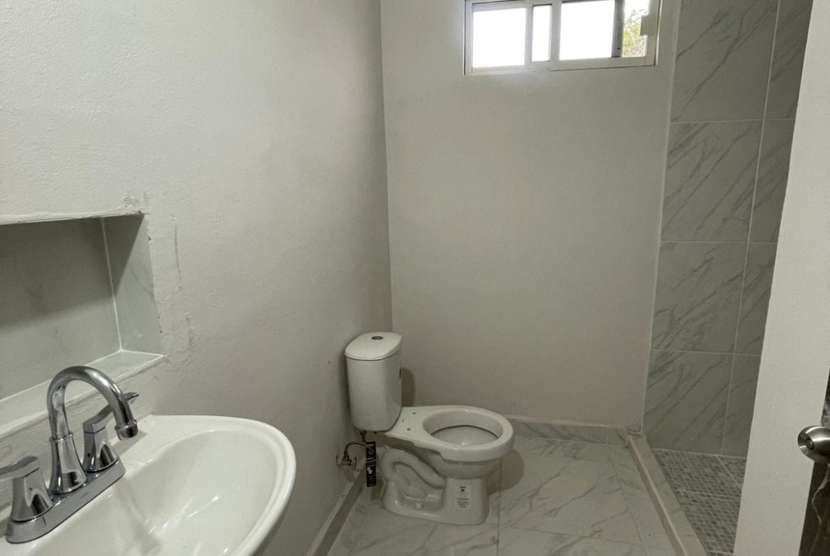 Moderna Casa Colonia Loma Alta