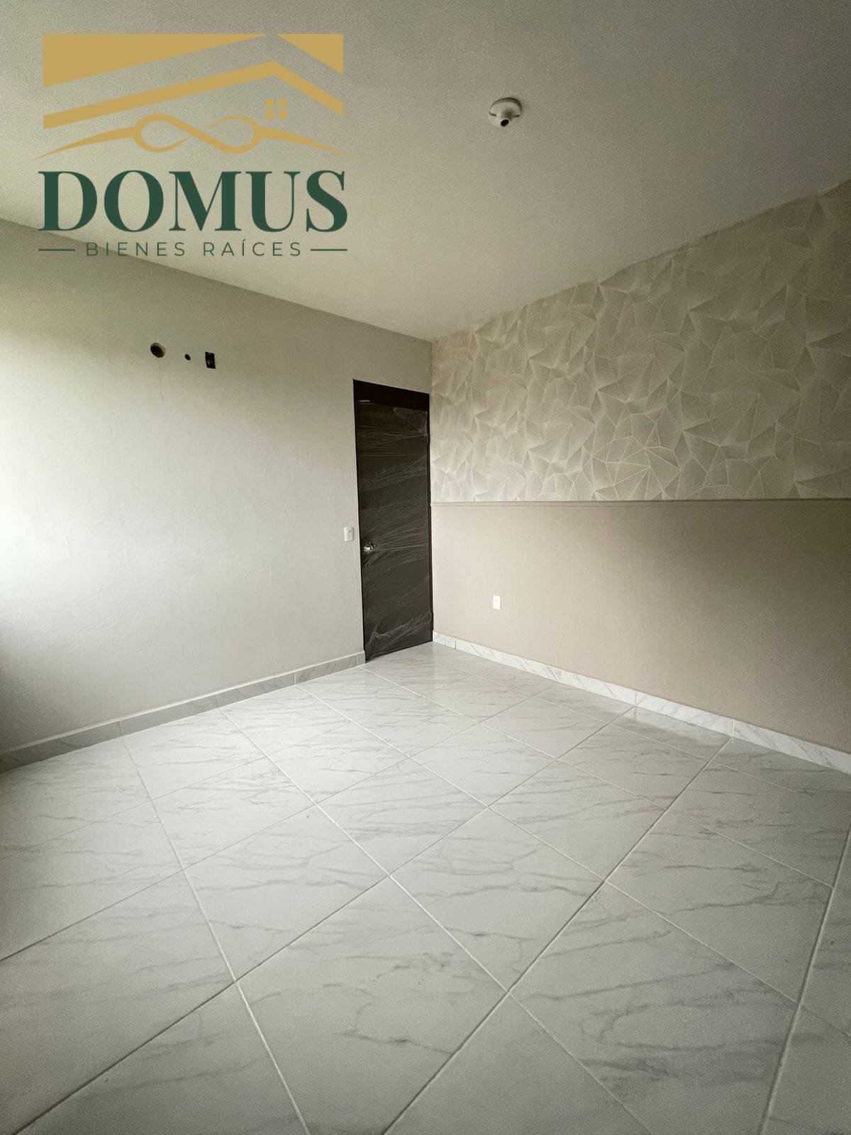 Moderna Casa Colonia Loma Alta