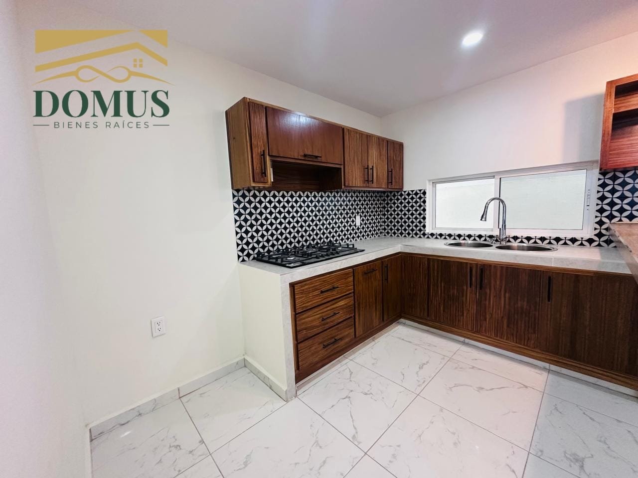 WhatsApp Image 2026-02-12 at 7.37.33 AM Hermosas Casas Colonia Luna Luna