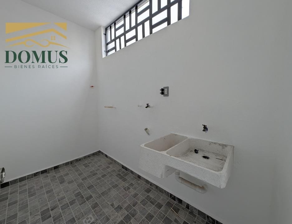 Moderna Casa De Un Piso Luna Luna