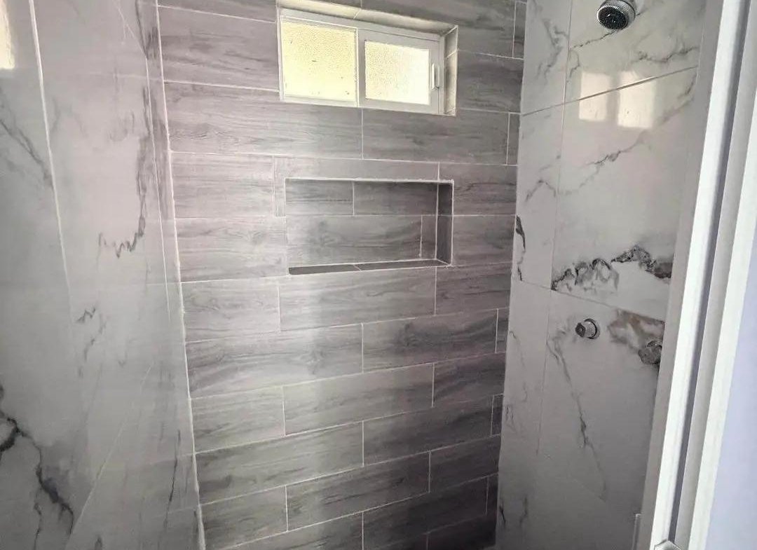 MODERNA CASA UN PISO MONTE ALTO