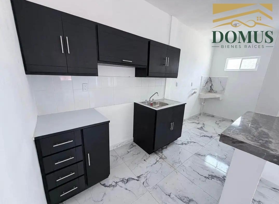 MODERNA CASA UN PISO MONTE ALTO