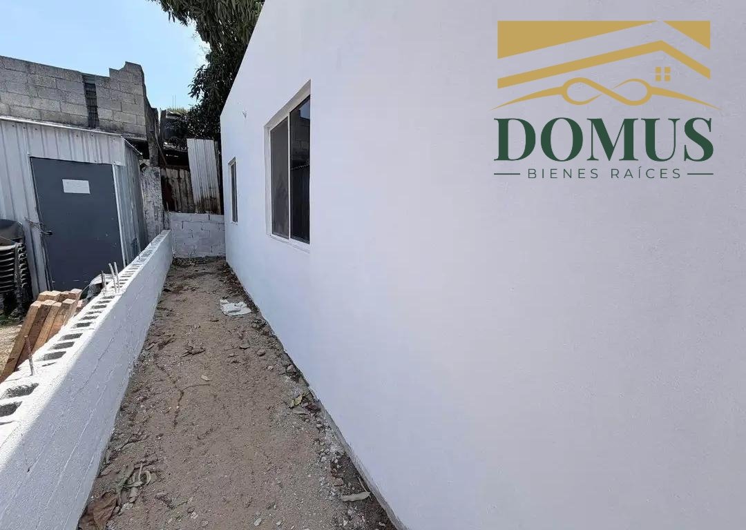 MODERNA CASA UN PISO MONTE ALTO