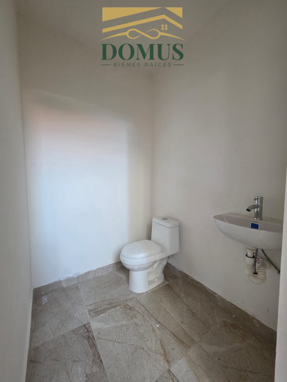 WhatsApp Image 2026-05-26 at 10.23.55 AM (5) Amplia Casa Colonia Enrique Cardenas