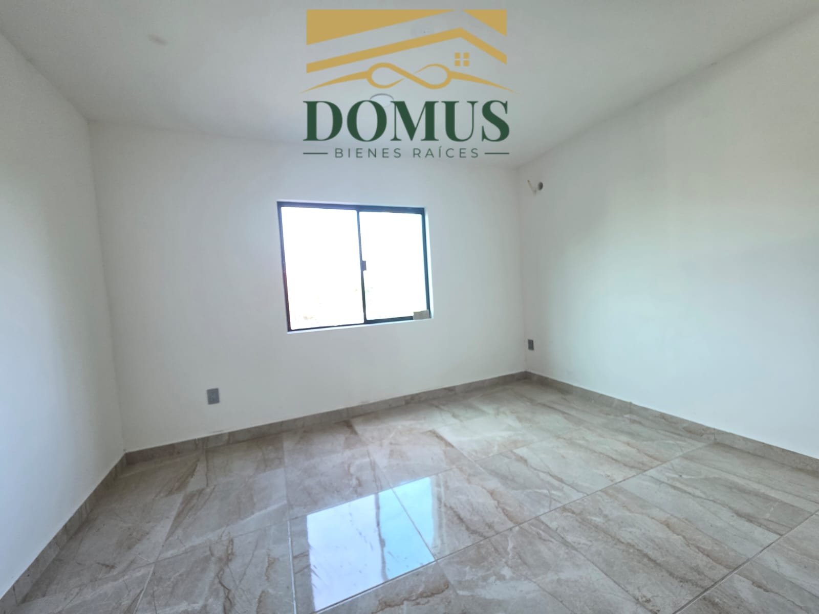 WhatsApp Image 2026-05-26 at 10.23.56 AM (1) Amplia Casa Colonia Enrique Cardenas