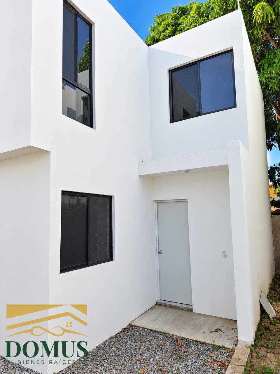 WhatsApp Image 2026-10-04 at 7.29.59 PM Modernas Casas Magdaleno Aguilar