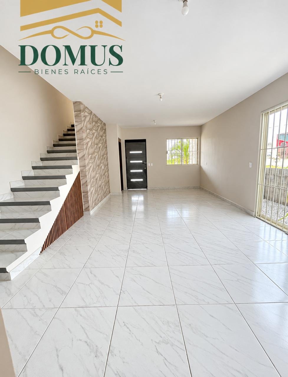 Moderna Casa Colonia Loma Alta
