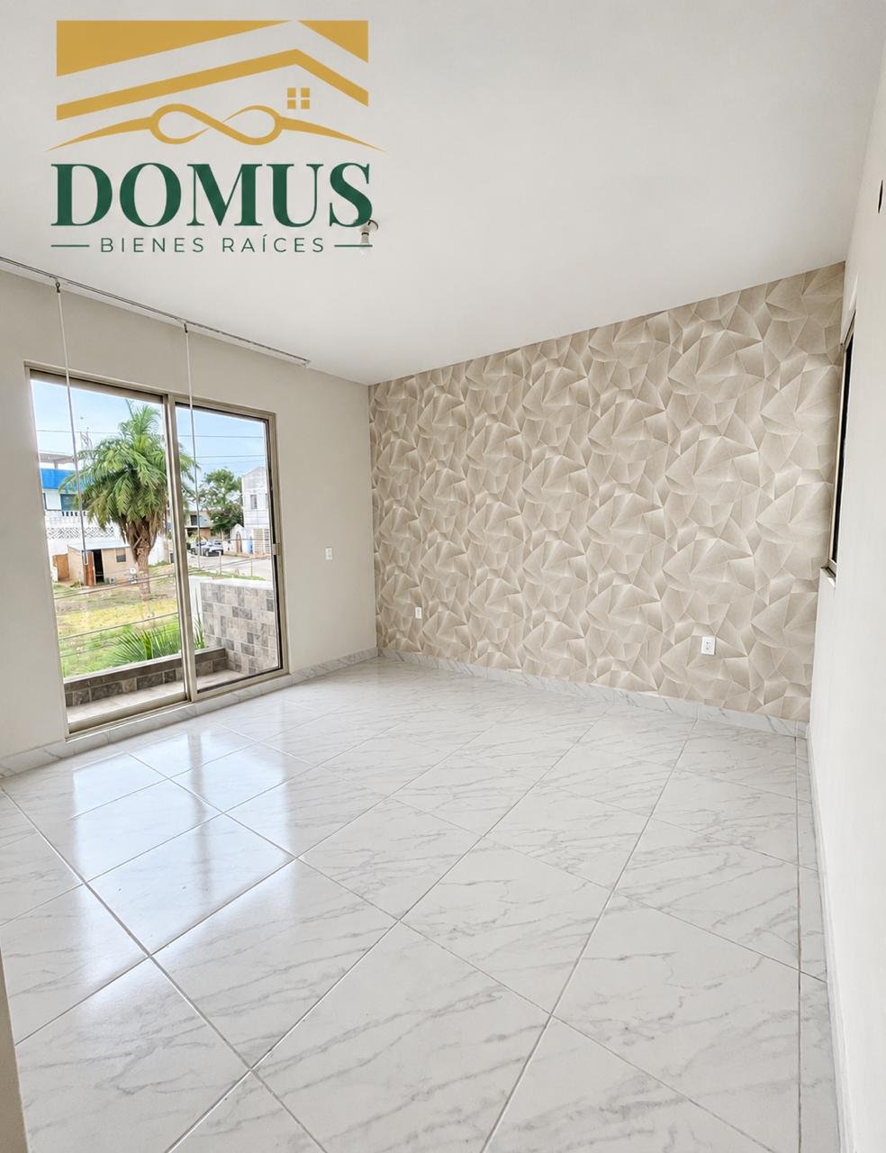 Moderna Casa Colonia Loma Alta