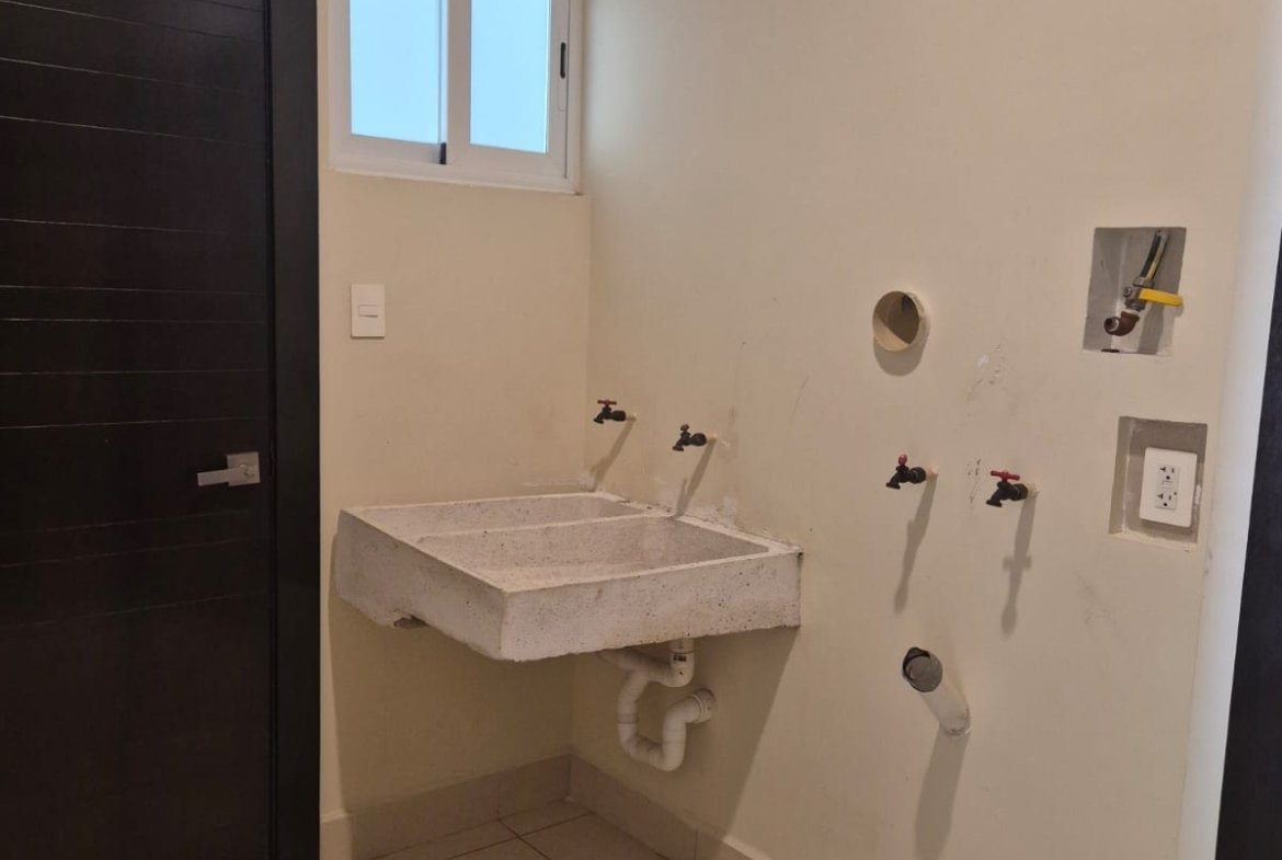 Exclusivo Departamento en Renta Faja de Oro Torre 811