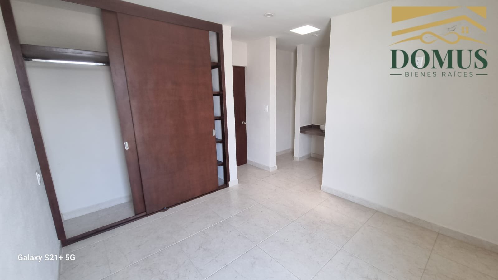 WhatsApp Image 2026-08-15 at 4.32.13 PM (7) Confortable Casa en Venta Colonia Hipodromo