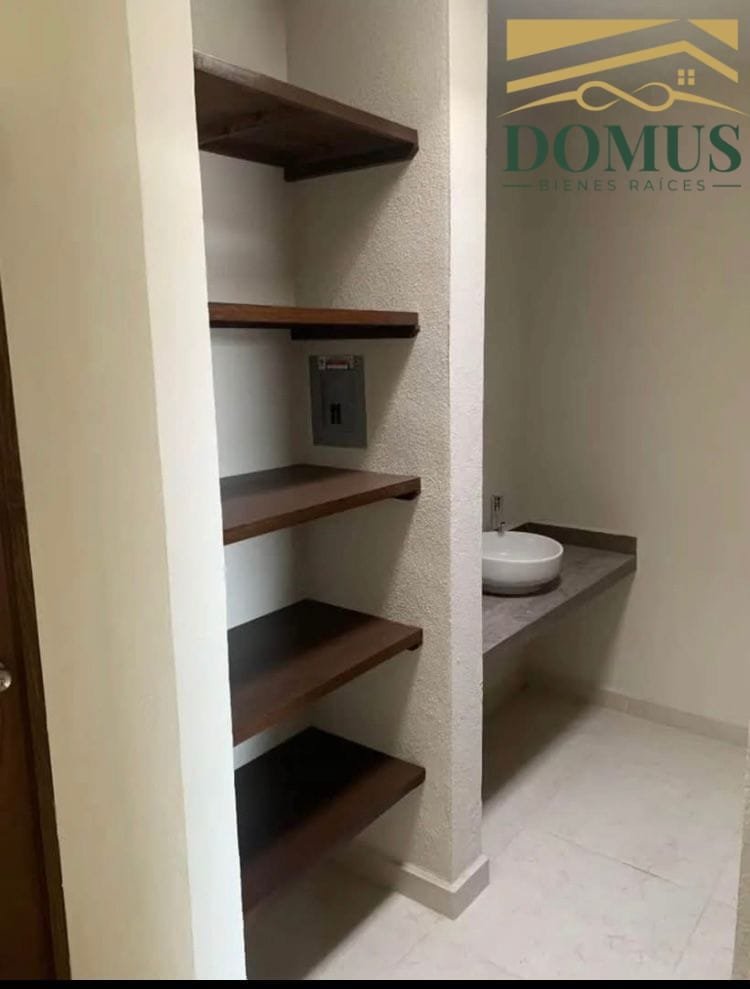 WhatsApp Image 2026-08-15 at 4.32.14 PM (2) Confortable Casa en Venta Colonia Hipodromo