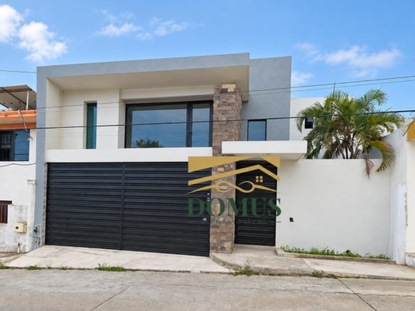 Hermosa Casa Colonia Manuel R Diaz