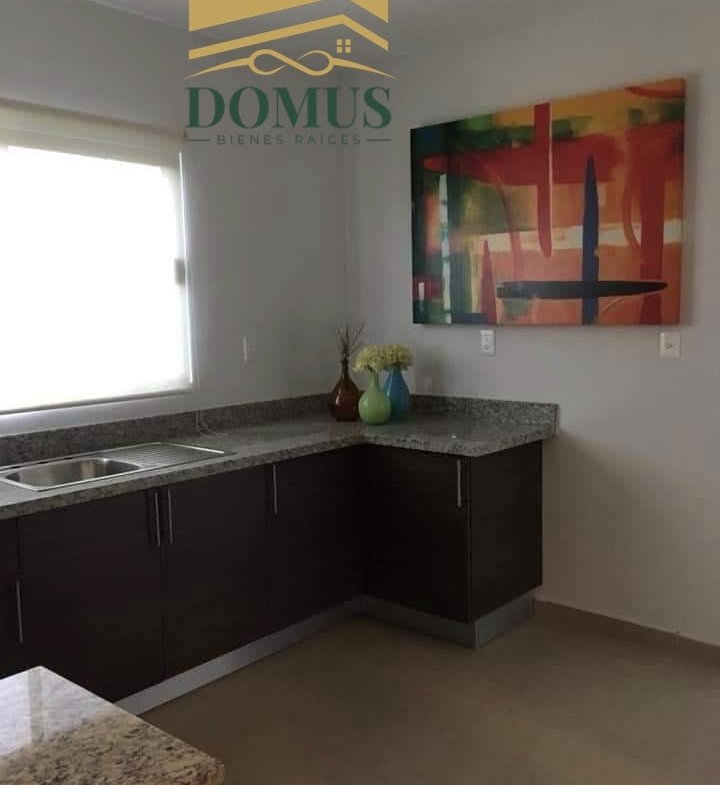 Hermosa Casa Fraccionamiento Los Encinos