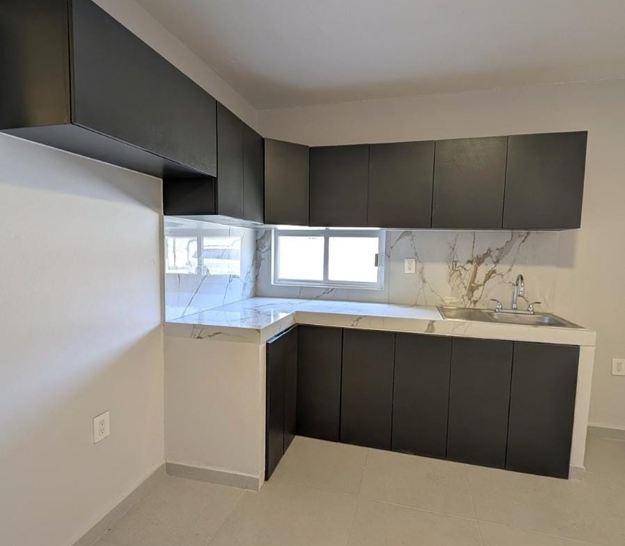 Hermosa Casa Remodelada Heriberto Kehoe