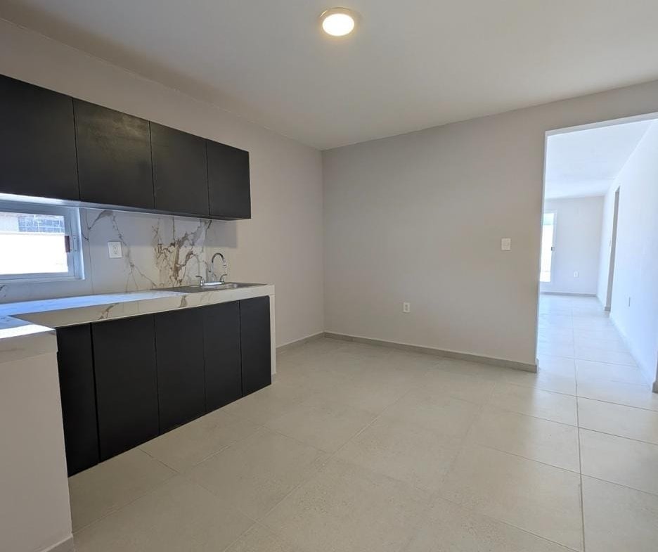 Hermosa Casa Remodelada Heriberto Kehoe