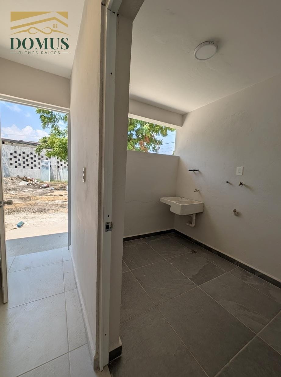 Hermosa Casa Remodelada Heriberto Kehoe
