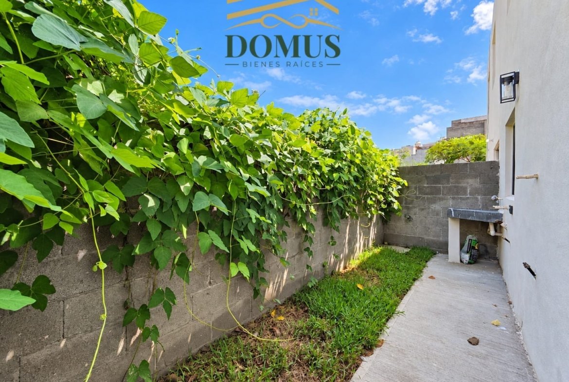 Residencial Punta Laguna